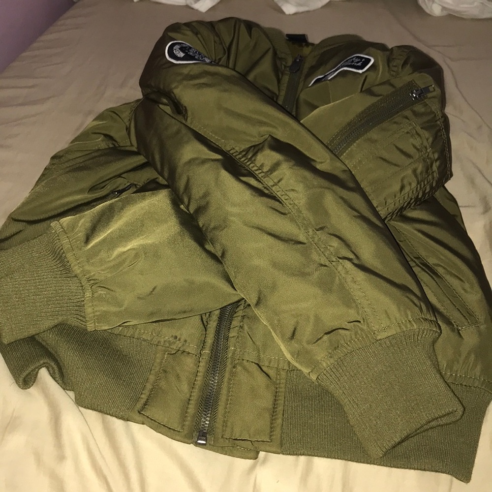 Sketchy Tank puffy jacket